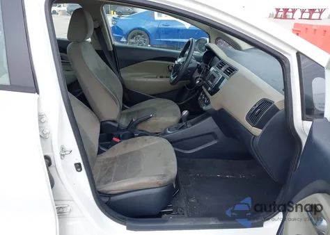 2016 Kia Rio Lx z USA, uszkodzony, nr VIN KNADM4A32G6595539